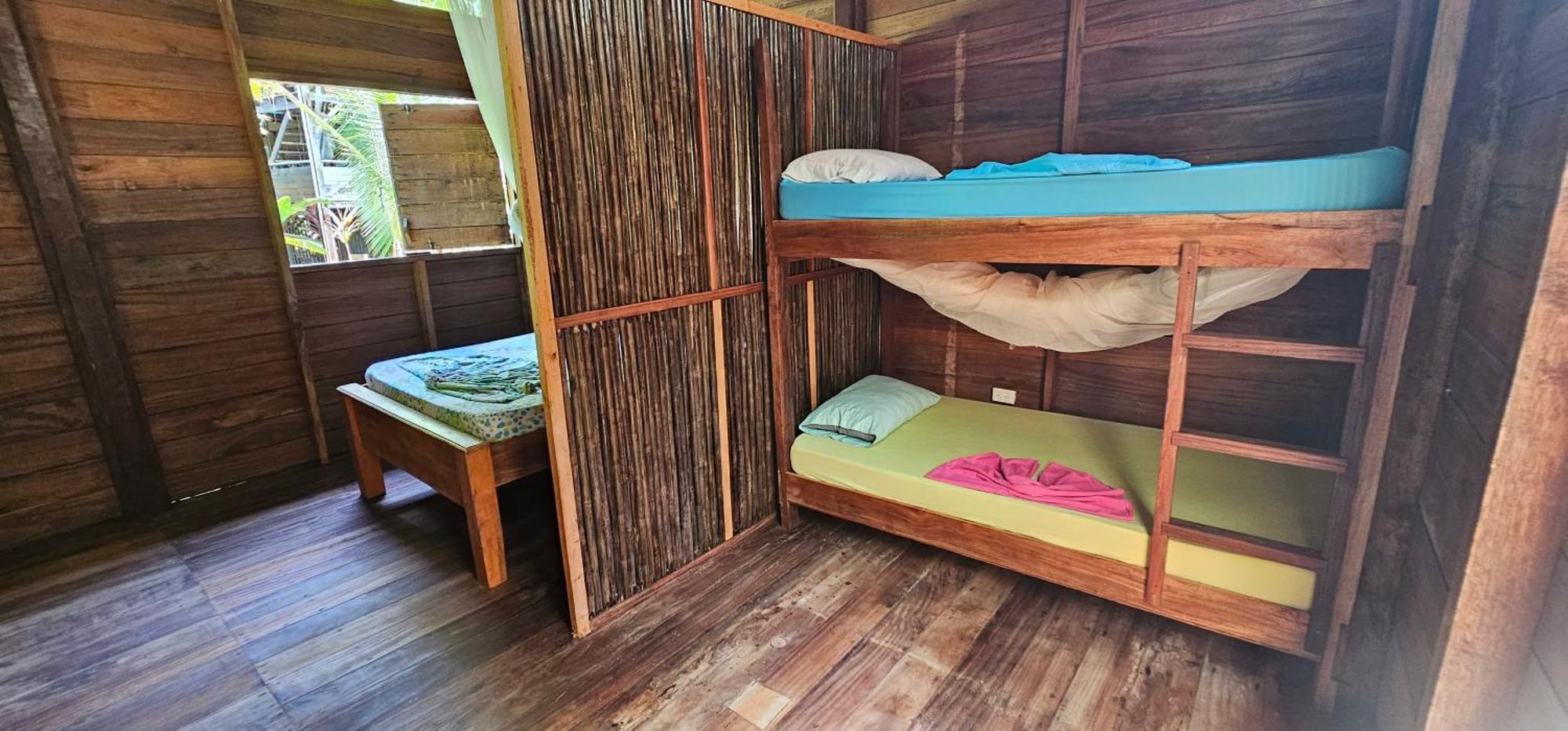 The Pelican House Hostel Эль-Валье Экстерьер фото